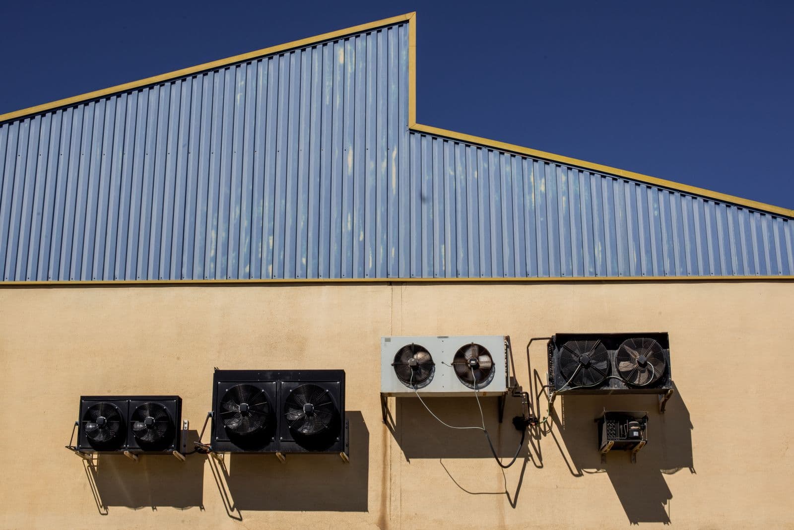 Servicing and Maintenance of Air Conditioning Systems for a Leading Power Generation Firm